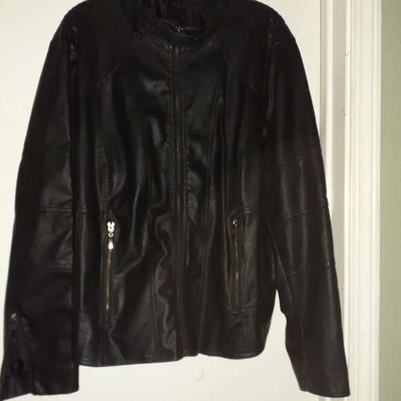 Max Studio/Max Jeans - Picture 7 of 11